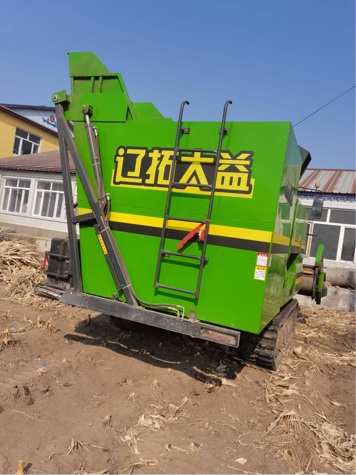 辽拓大益4YZ-4L自走式玉米收获机