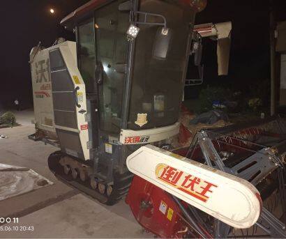 沃得銳龍尊享版PRO4LZ-8.0EZ(Q)聯(lián)合收割機(jī)