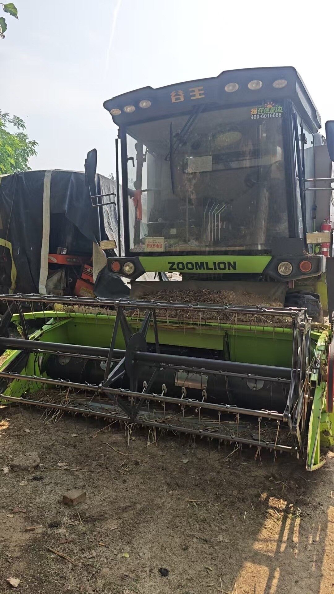 中联谷王4LZ-9B自走式谷物联合收割机