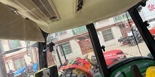 约翰迪尔5E-954拖拉机