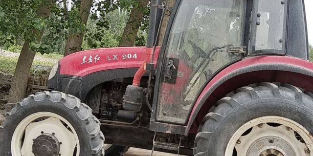 东方红LX904轮式拖拉机