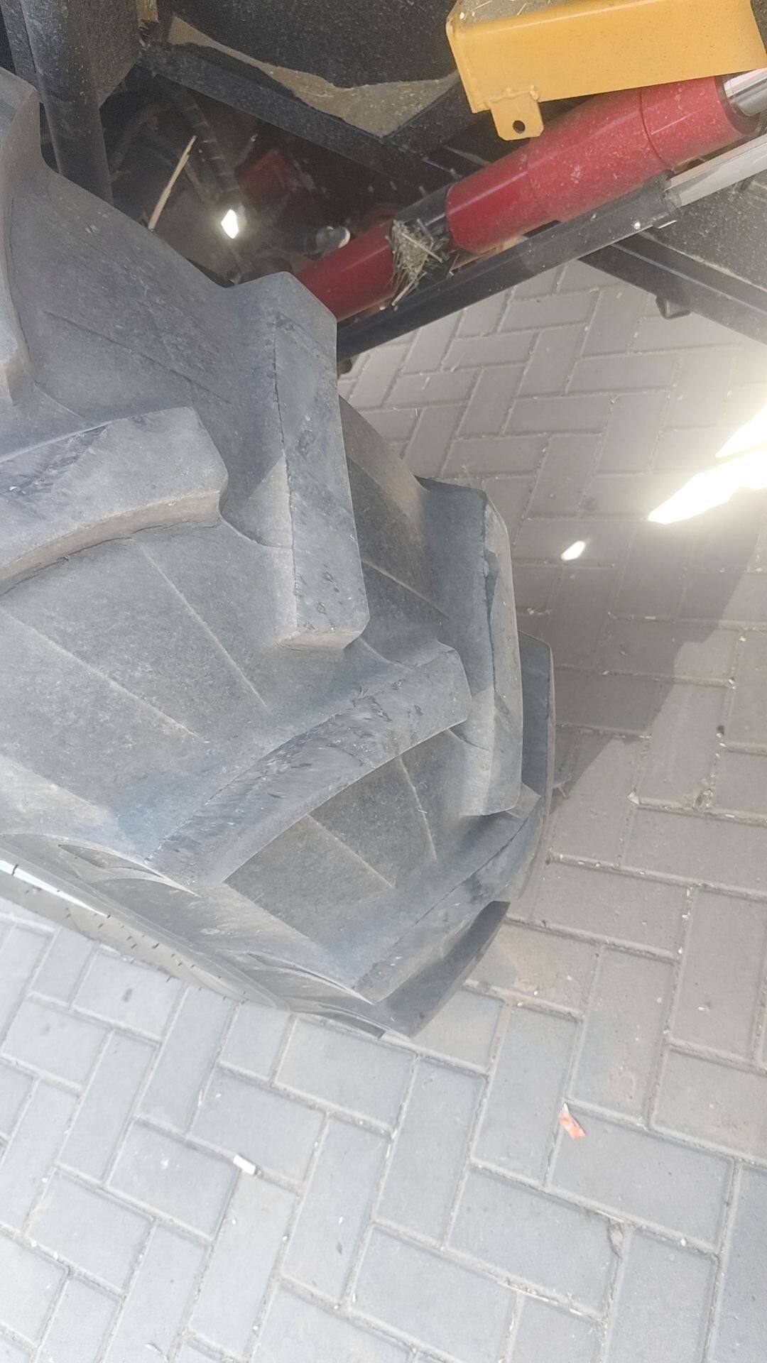 东方红10AK小麦收割机