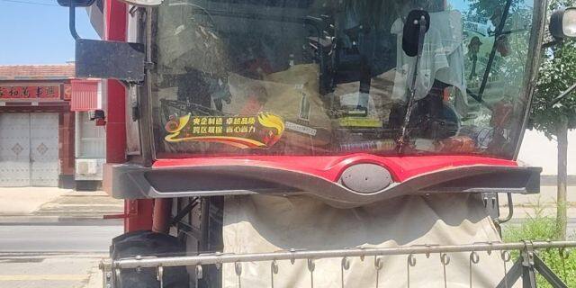 东方红10AK小麦收割机