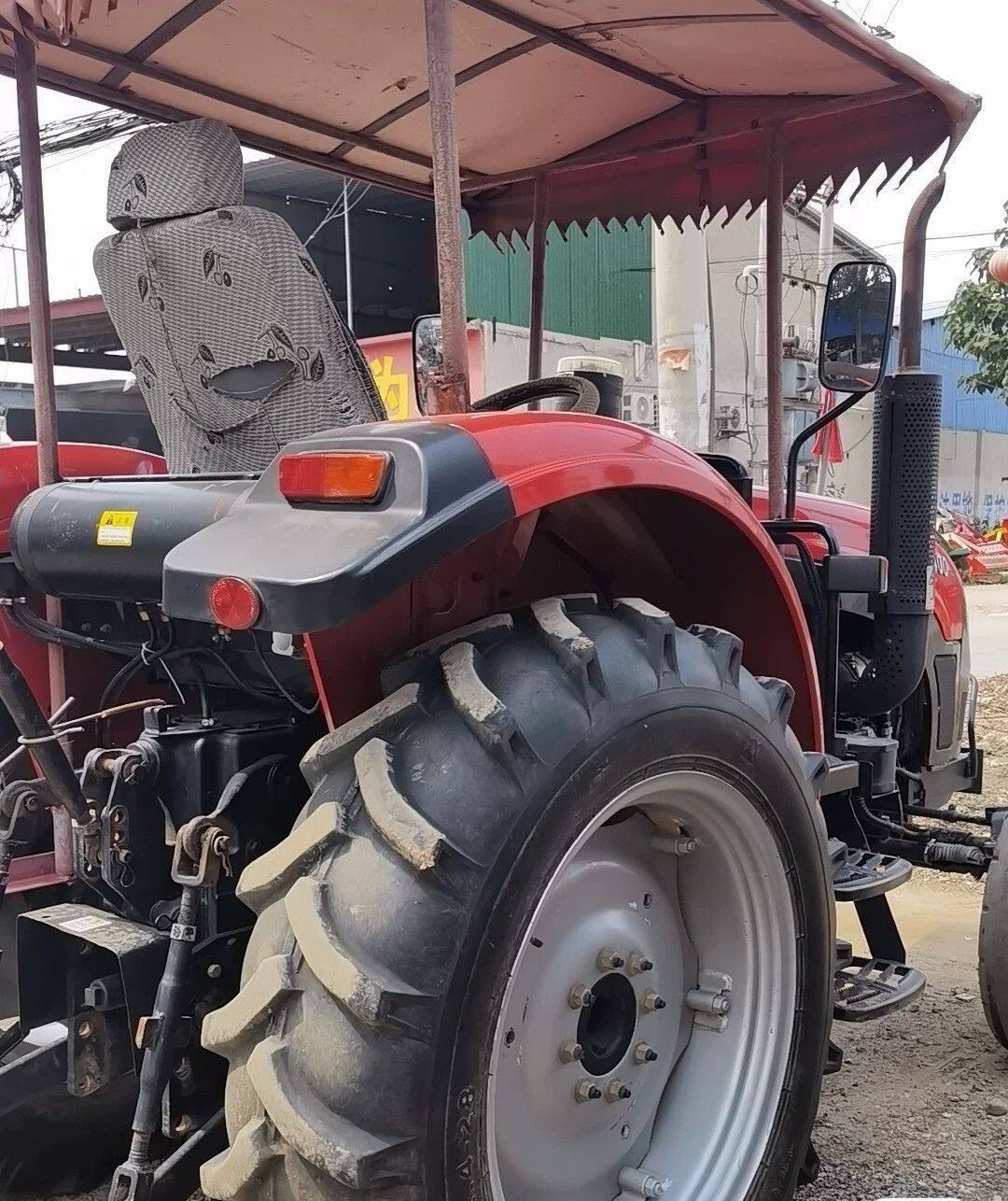 东方红MF400拖拉机