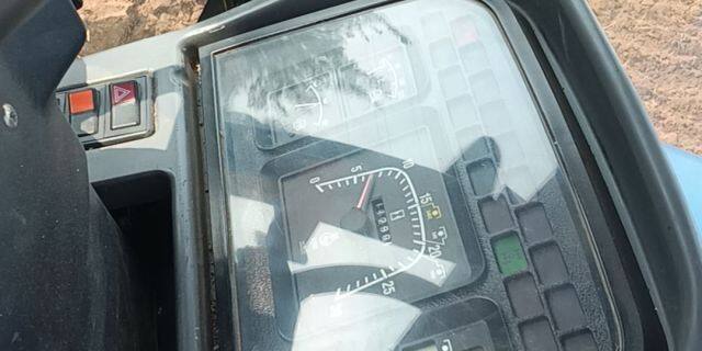 纽荷兰TM165拖拉机