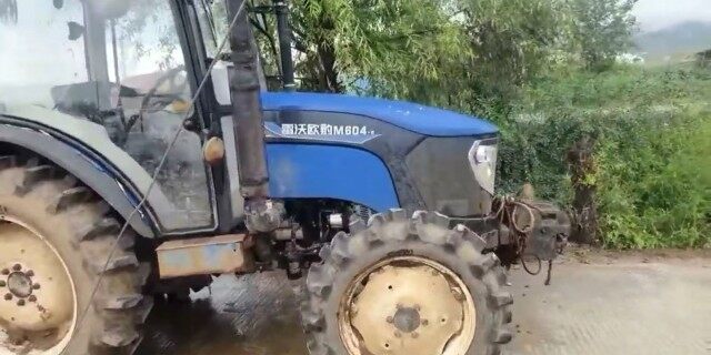 雷沃欧豹M604-B拖拉机