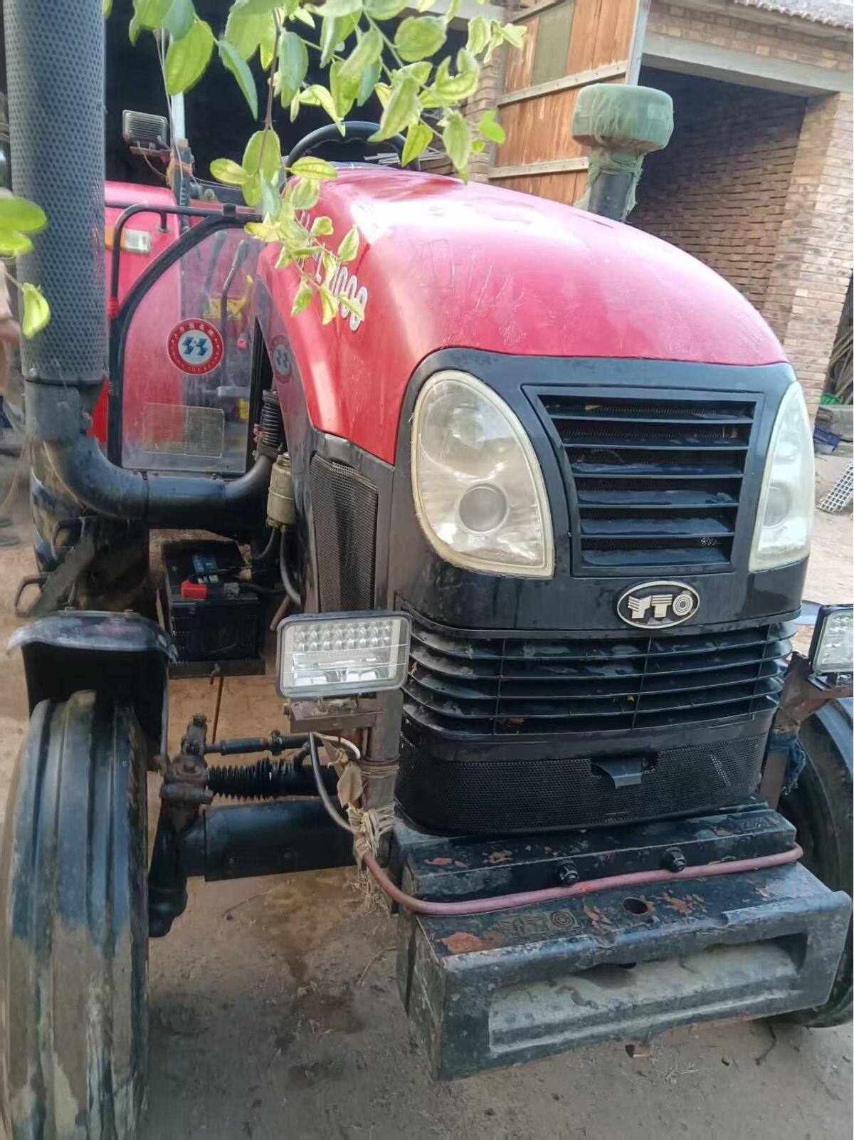 东方红LX1000拖拉机