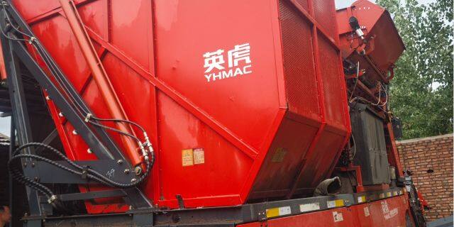 英虎4YZJ-4HB玉米茎穗兼收收获机