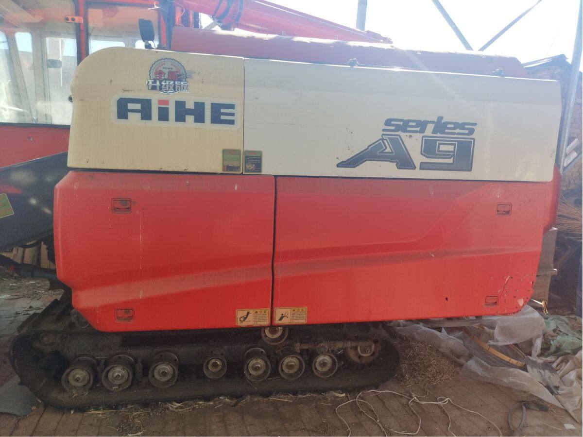 艾禾4LZT-6.0ZB履带式全喂入谷物联合收割机