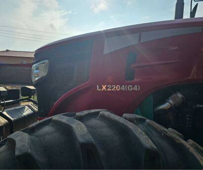 東方紅LX2204拖拉機(jī)