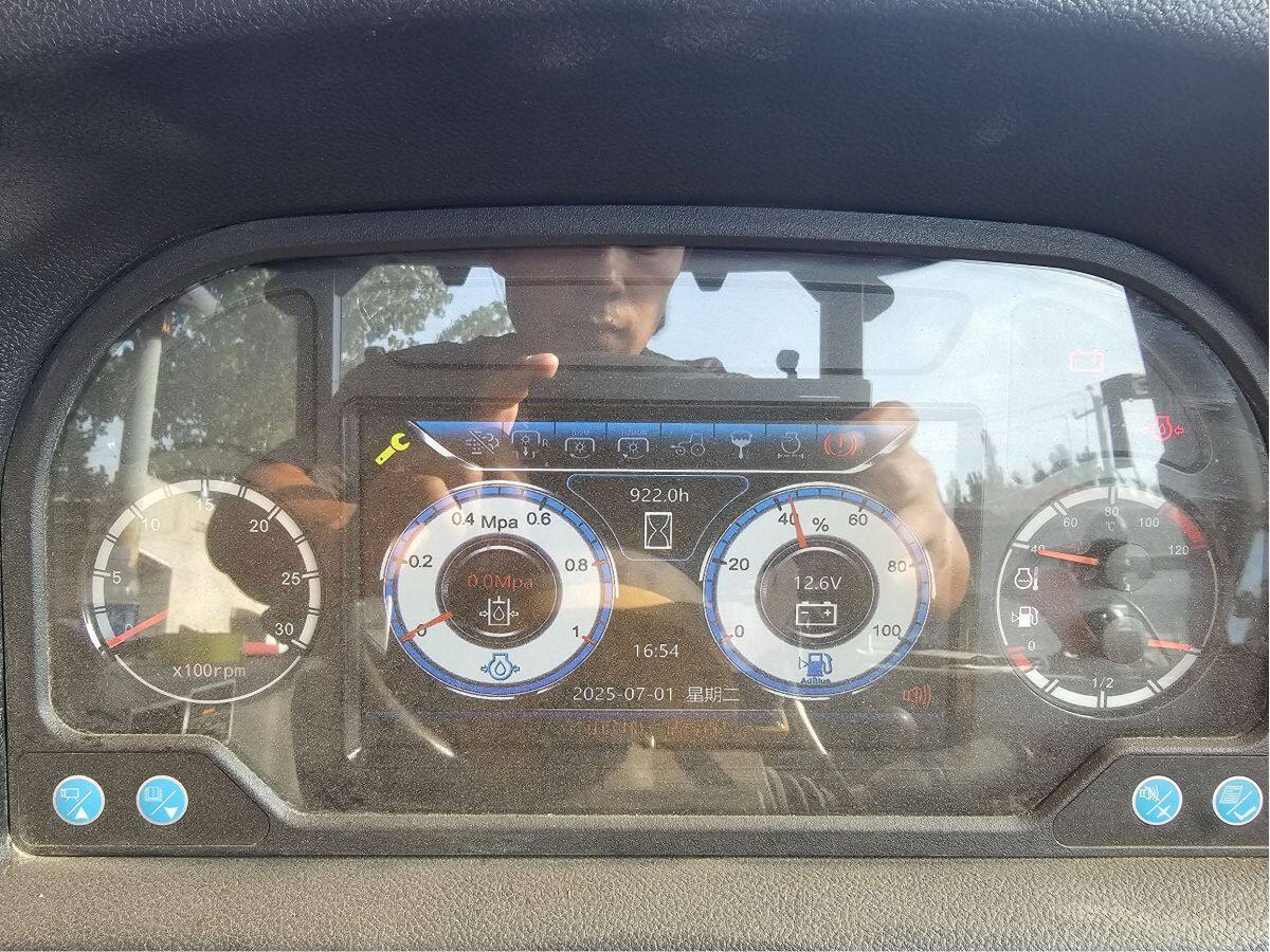 东方红LX2204拖拉机