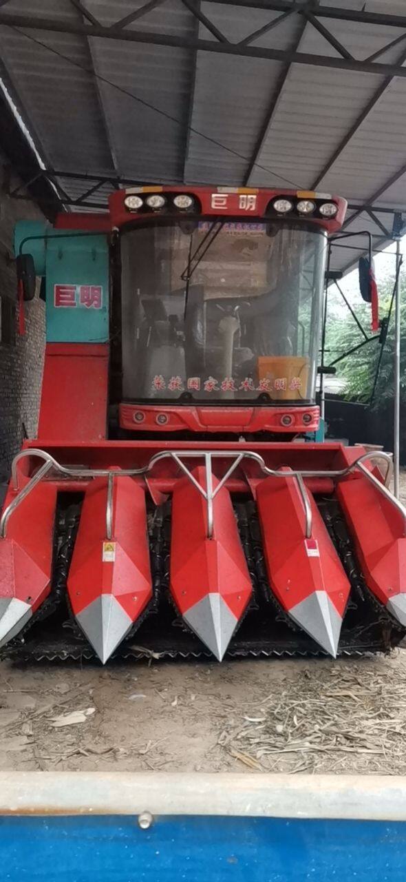 巨龙460收割机