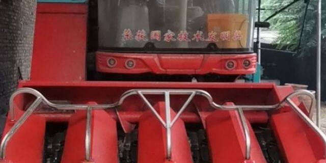 巨龙460收割机