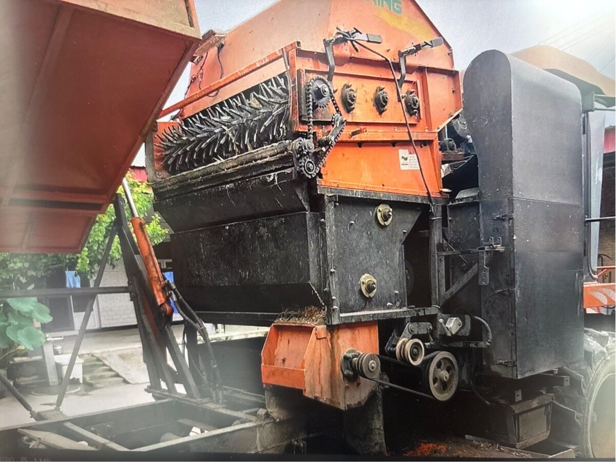 哈克4YZB-4自走式玉米收获机