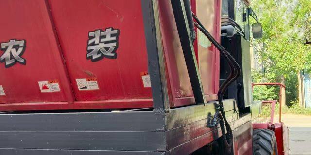 鑫驰4QZS-1600自走式青饲料收获机
