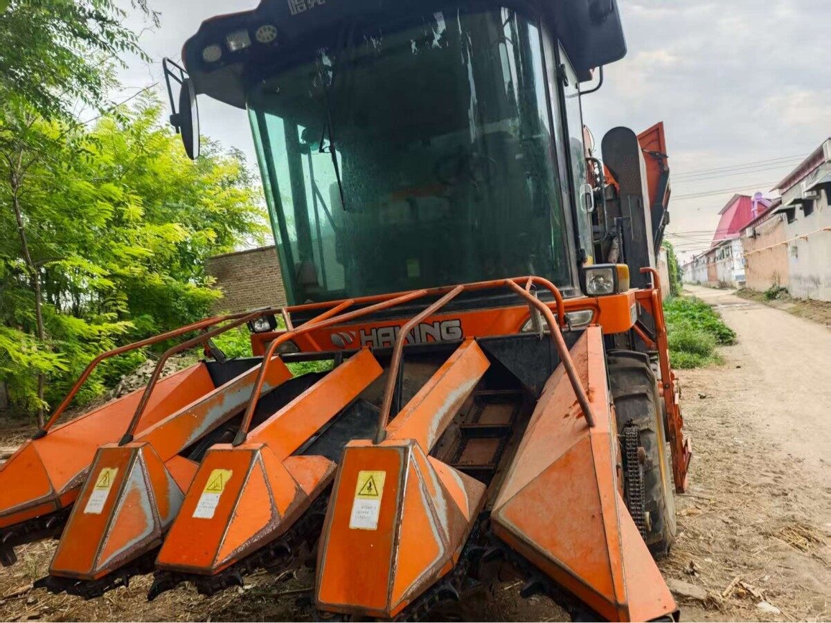 哈肯4YZB-4B玉米联合收割机