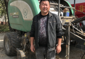 用上轩禾打捆机 李军有了“幸福的烦恼”