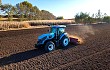 无人拖拉机“下地”，这家公司想用自动驾驶技术帮农民干农活