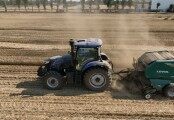 2025上半年拖拉機(jī)銷售額同比下滑38%，五大頭部企業(yè)市場份額近七成
