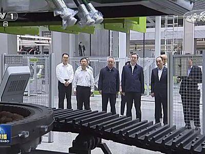 中共中央政治局常委、國務(wù)院副總理丁薛祥在湖南調(diào)研 考察中聯(lián)重科