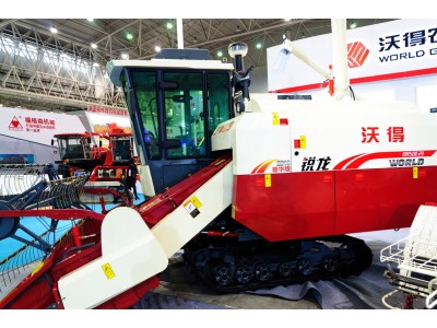 2016武汉国际农机展江苏沃得参展产品风采