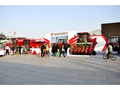 2017武汉国际农机展勇猛机械风采
