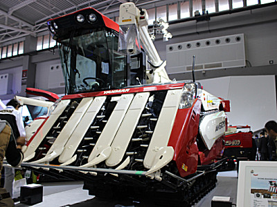 洋马AW6120水稻收割机