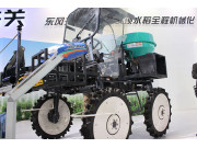 东风井关JKB18-H350自走式肥料撒肥机