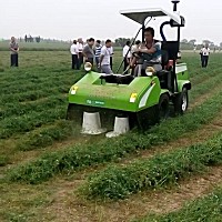 鑫农9G-1.2型割草压扁机