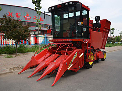 河北冀新4YZB-3L自走式玉米收获机