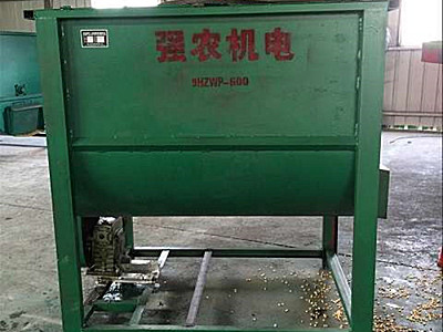 浙江强农9HZWP-600饲料混合机