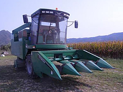 泰州常發4YZB-4C型自走式玉米收獲機