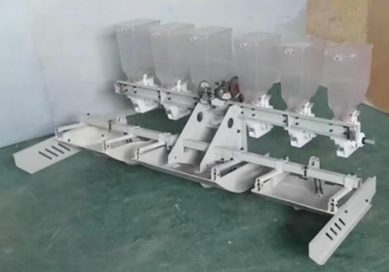 广西科丰2BDX-6型水稻精量穴直播机
