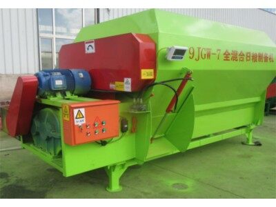 赤峰晨博9JGW-7全混合日糧制備機