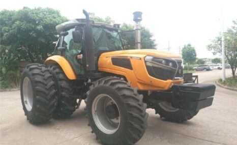 柳工HM2404輪式拖拉機