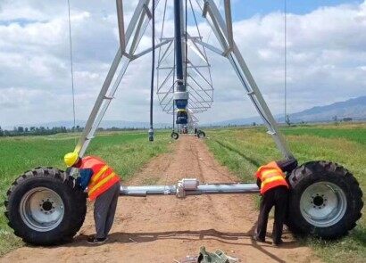 中聯(lián)裝備DYP大型自走式圓形噴灌機