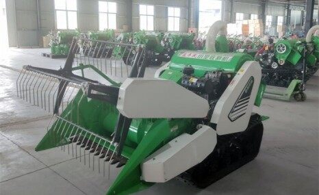 重慶堅(jiān)而美4LZ-1.05D小型收割機(jī)