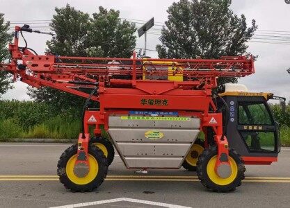 华玺2000G玉米自走式喷杆喷药机