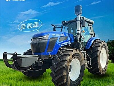 東汽農(nóng)裝DS2604-HEV輪式拖拉機(jī)