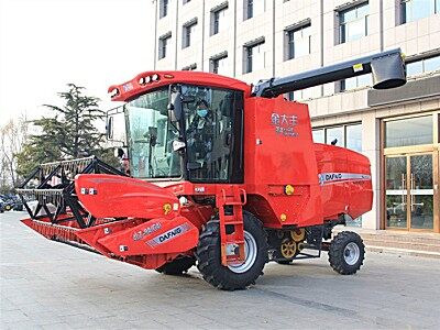 金大豐4LZ-9A(G4)自走式谷物聯(lián)合收割機