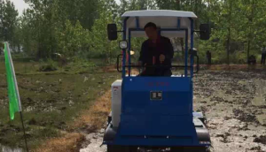 柳林1GZ60履帶自走式旋耕機作業視頻