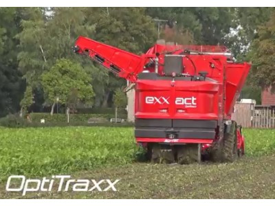 德国荷马(holmer)Exxact OptiTraxx履带式六行自走甜菜收获机作业视频