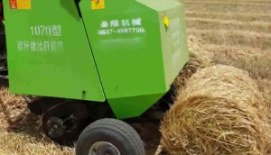 曲阜圣隆SL-70100小麥秸稈撿拾打捆機作業視頻