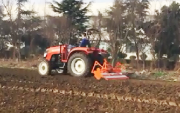 英格索兰秸秆还田灭茬旋耕机作业视频