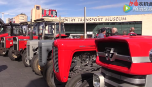 70臺拖拉機慶祝麥賽福格森TE20生產70周年盛大游行