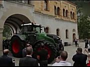 世界**大的常规结构拖拉机-芬特Vario1050型拖拉机介绍视频