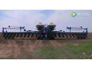 Kinze_3800_ASD高速播種機(jī)作業(yè)視頻