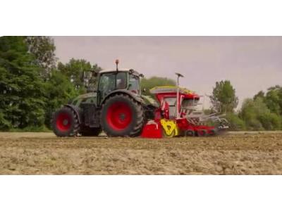 博田耕种机械作业视频