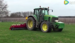 Vredo公司Agri Twin系列草坪播种机视频