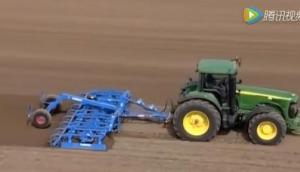 德国LEMKEN Kompaktor系列整地机碎土系统作业视频